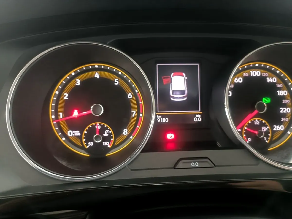 2021 Volkswagen Tiguan L 2.0T 186HP L4 7DCT,autocango,china used car exporter,china ev exporter,chinese used car exporter,chinese used ev exporter