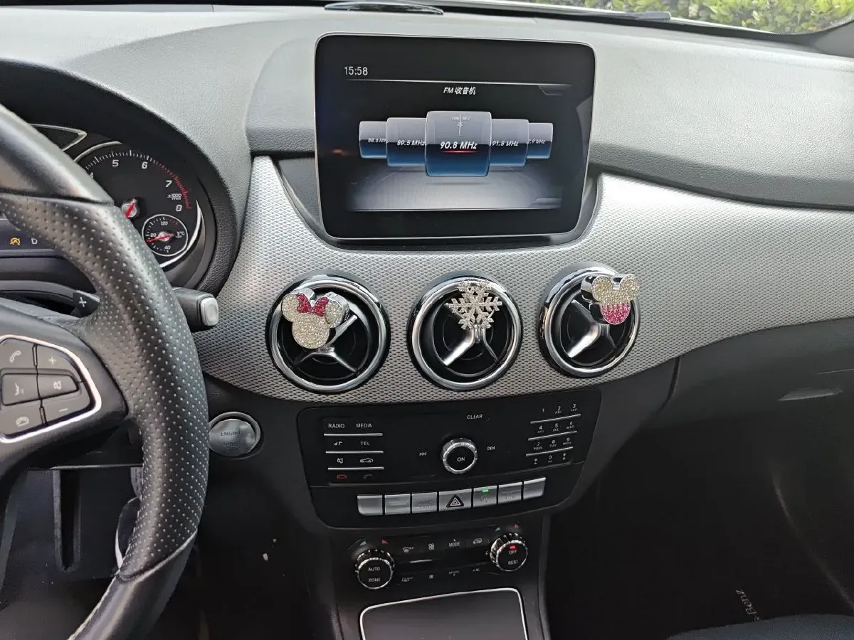 2018 Mercedes-Benz B Class 1.6T 156HP L4 7DCT,autocango,china used car exporter,china ev exporter,chinese used car exporter,chinese used ev exporter