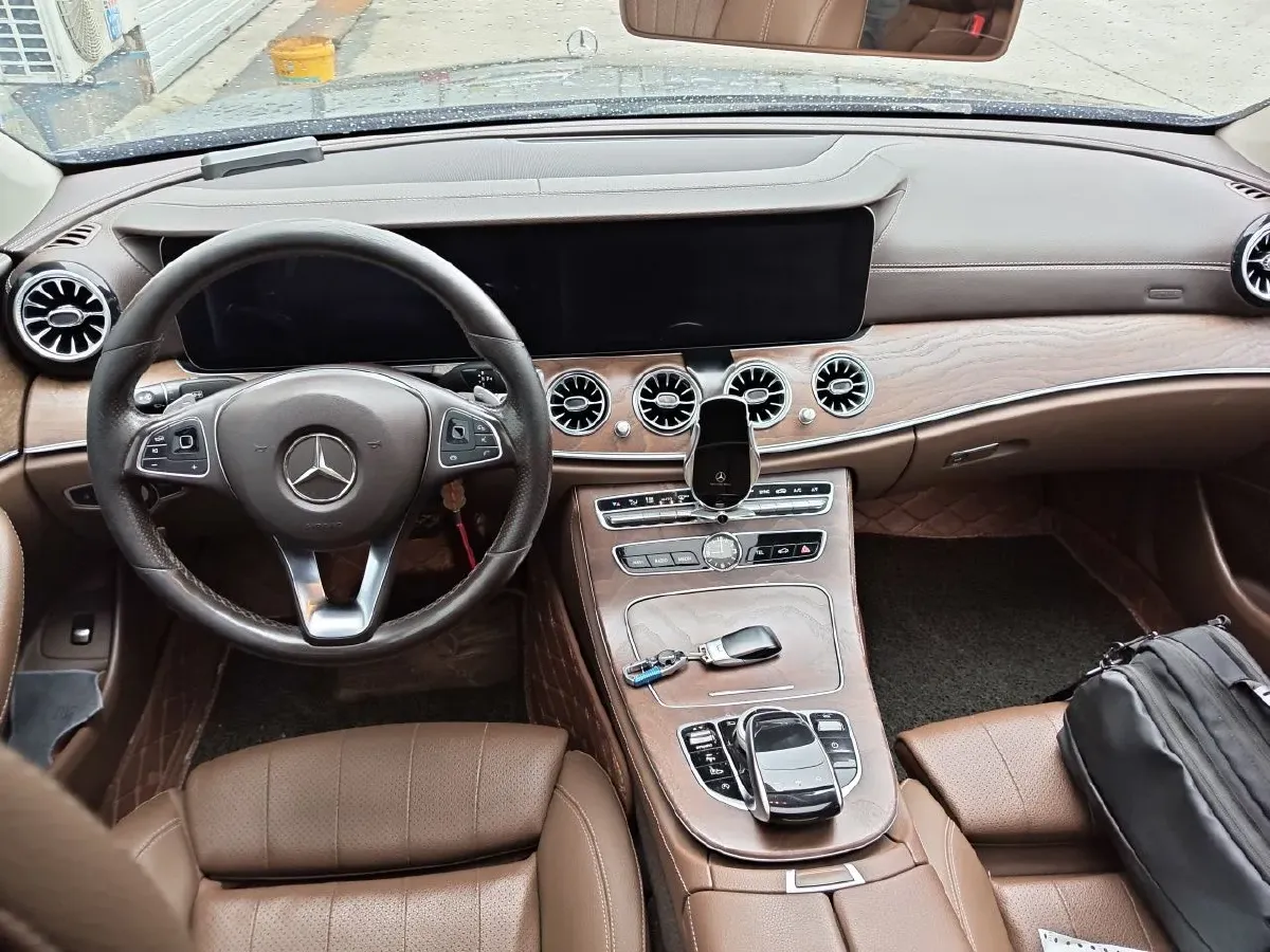 2016 Mercedes-Benz E Class 2.0T 184HP L4 9AT,autocango,china used car exporter,china ev exporter,chinese used car exporter,chinese used ev exporter