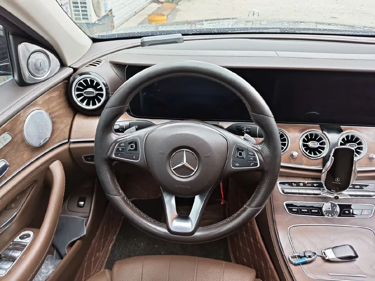2016 Mercedes-Benz E Class 2.0T 184HP L4 9AT,autocango,china used car exporter,china ev exporter,chinese used car exporter,chinese used ev exporter