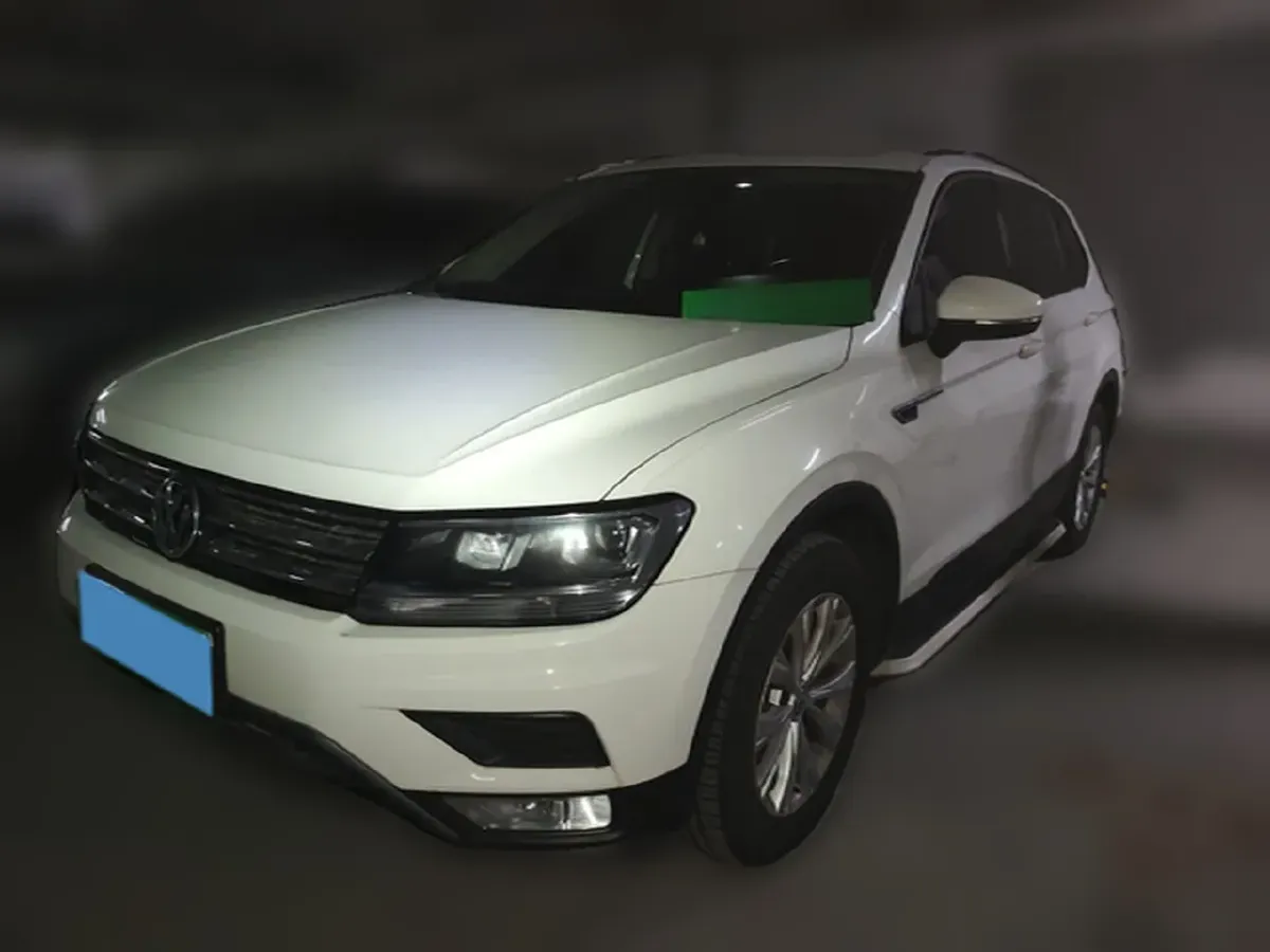 2018 Volkswagen Tiguan L 2.0T 186HP L4 7DCT,autocango,china used car exporter,china ev exporter,chinese used car exporter,chinese used ev exporter