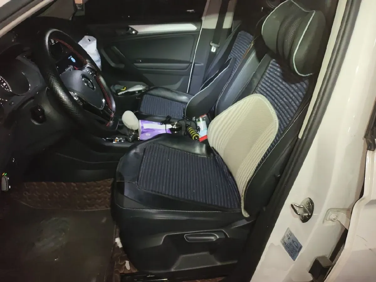 2018 Volkswagen Tiguan L 2.0T 186HP L4 7DCT,autocango,china used car exporter,china ev exporter,chinese used car exporter,chinese used ev exporter