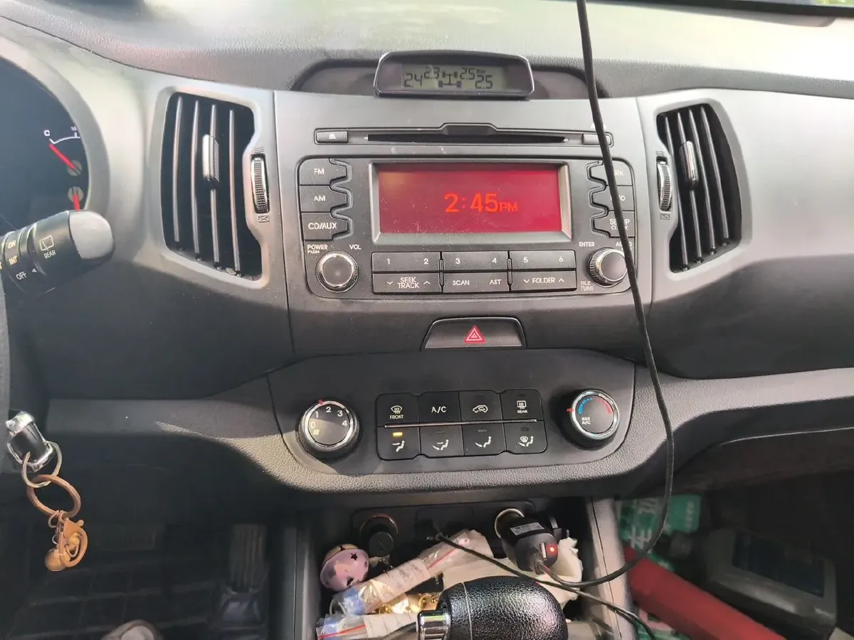 2012 Kia Sportage R 2.0L 165HP L4 6AT,autocango,china used car exporter,china ev exporter,chinese used car exporter,chinese used ev exporter