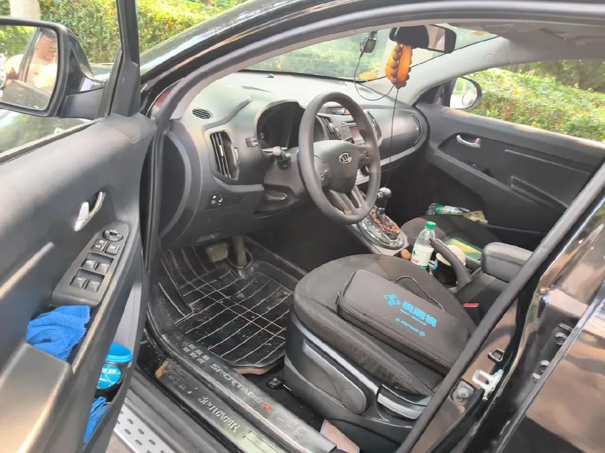 2012 Kia Sportage R 2.0L 165HP L4 6AT,autocango,china used car exporter,china ev exporter,chinese used car exporter,chinese used ev exporter