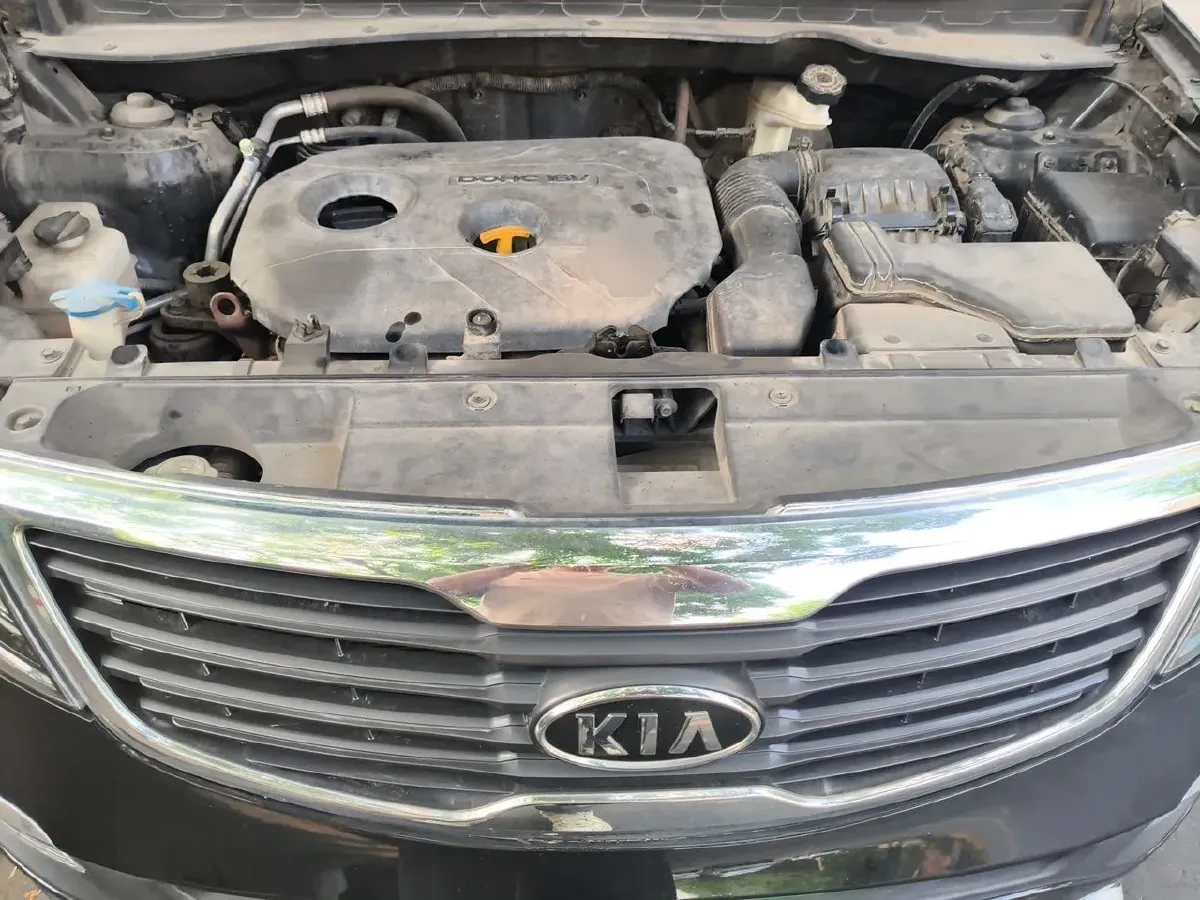 2012 Kia Sportage R 2.0L 165HP L4 6AT,autocango,china used car exporter,china ev exporter,chinese used car exporter,chinese used ev exporter