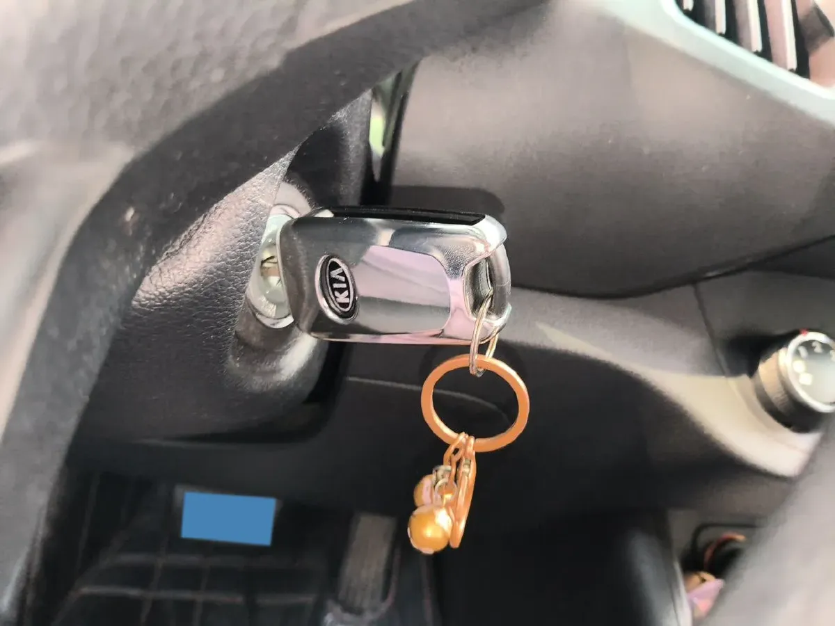 2012 Kia Sportage R 2.0L 165HP L4 6AT,autocango,china used car exporter,china ev exporter,chinese used car exporter,chinese used ev exporter