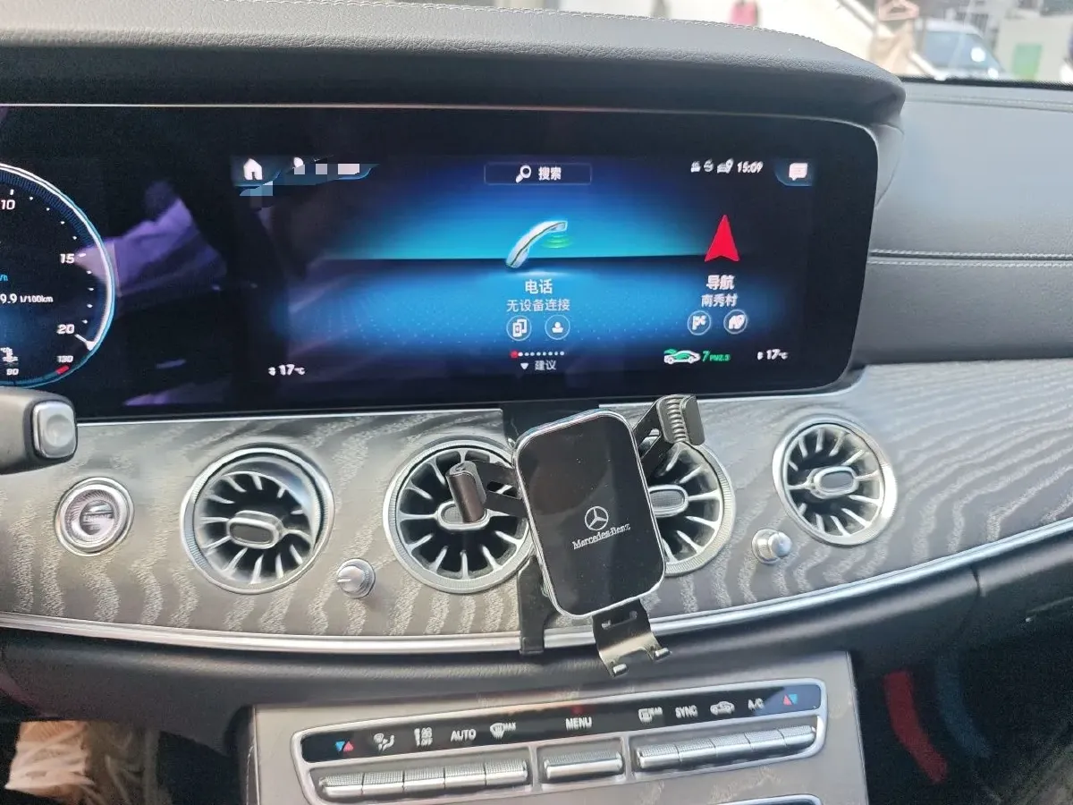 2021 Mercedes-Benz V Class 2.0T 211HP L4 9AT,autocango,china used car exporter,china ev exporter,chinese used car exporter,chinese used ev exporter