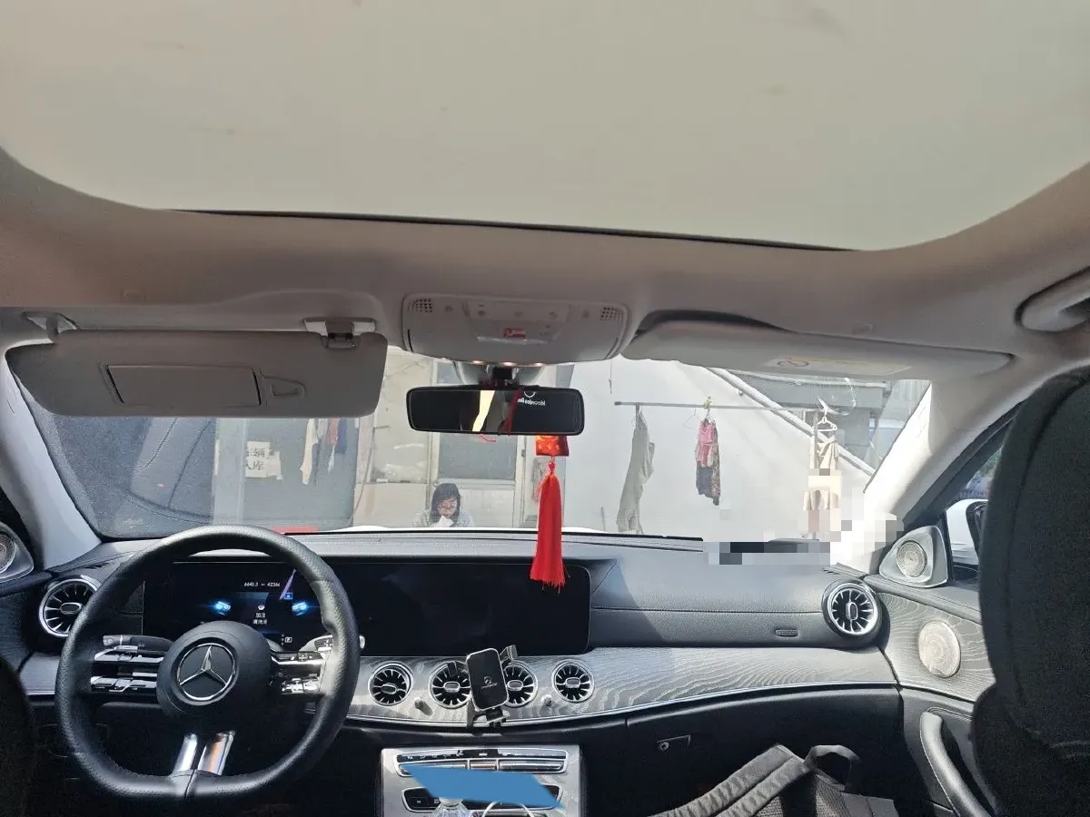 2021 Mercedes-Benz V Class 2.0T 211HP L4 9AT,autocango,china used car exporter,china ev exporter,chinese used car exporter,chinese used ev exporter