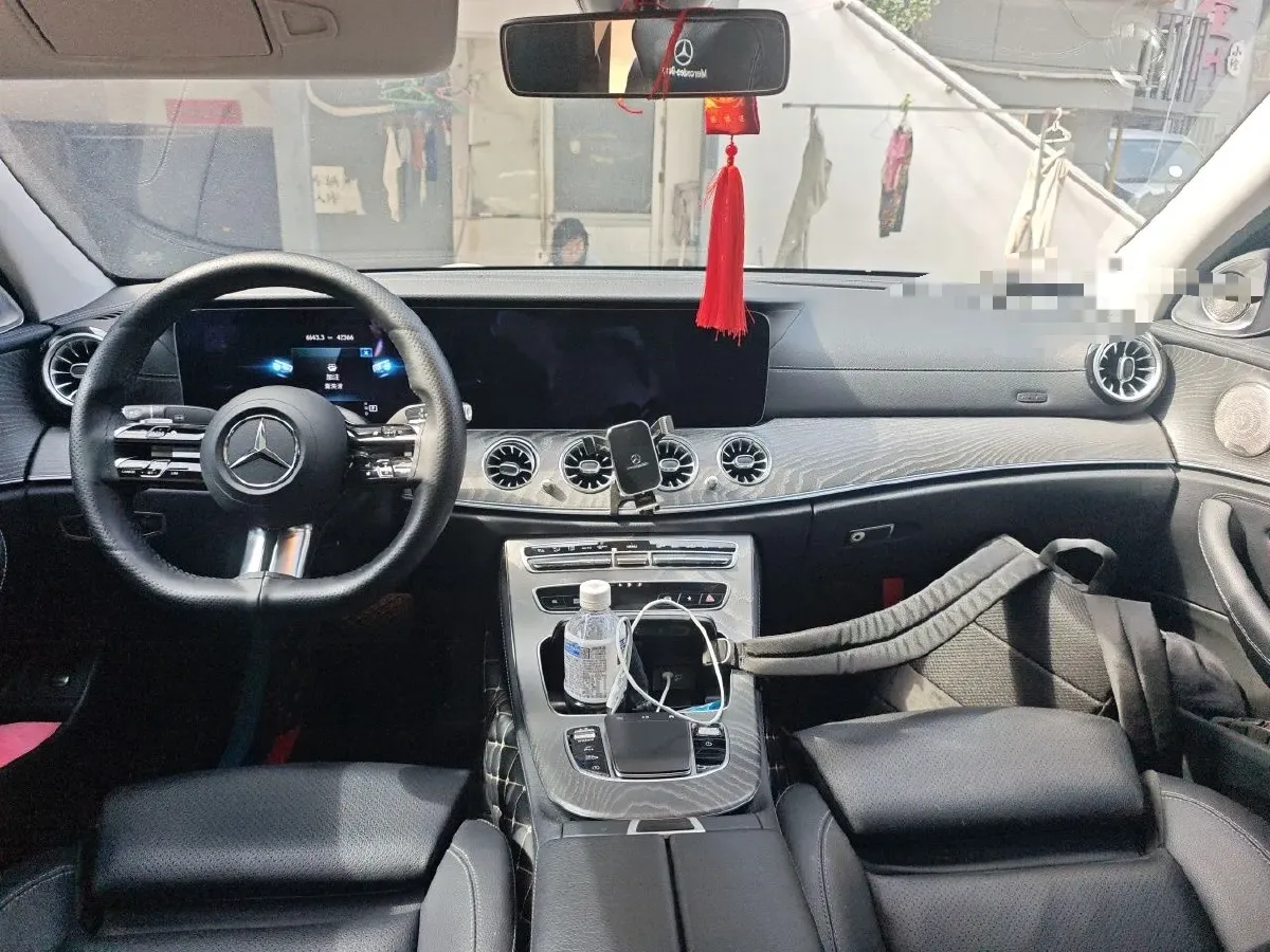 2021 Mercedes-Benz V Class 2.0T 211HP L4 9AT,autocango,china used car exporter,china ev exporter,chinese used car exporter,chinese used ev exporter