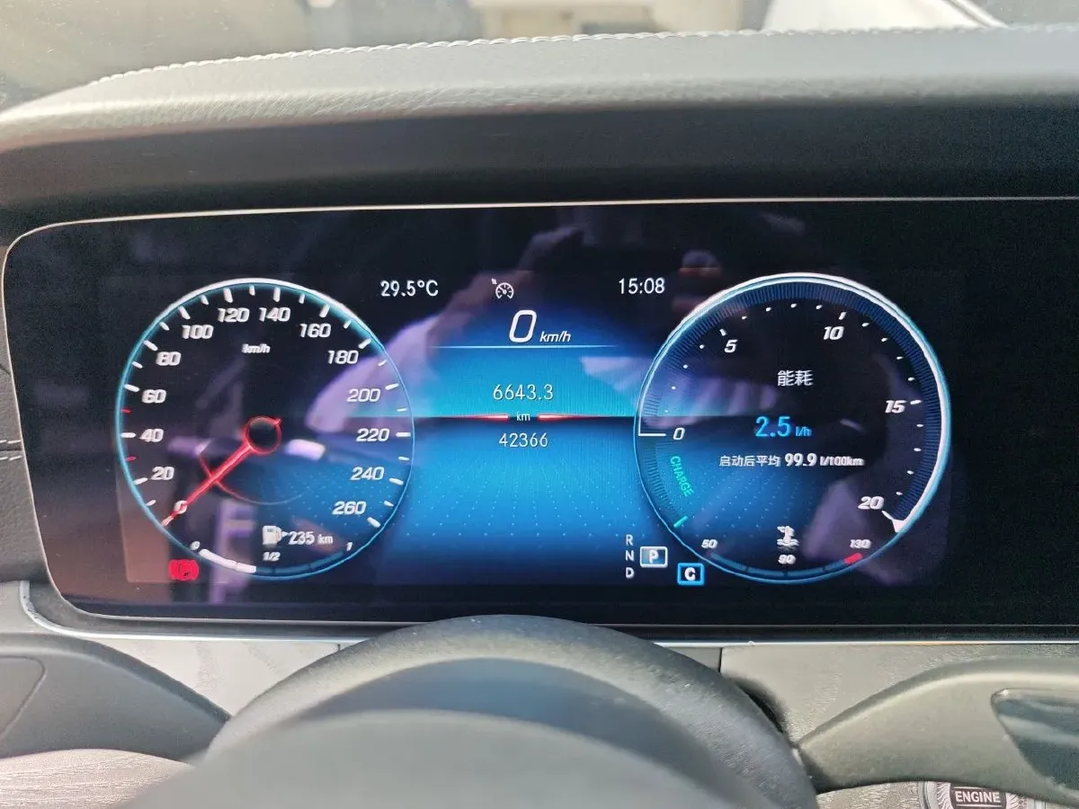 2021 Mercedes-Benz V Class 2.0T 211HP L4 9AT,autocango,china used car exporter,china ev exporter,chinese used car exporter,chinese used ev exporter