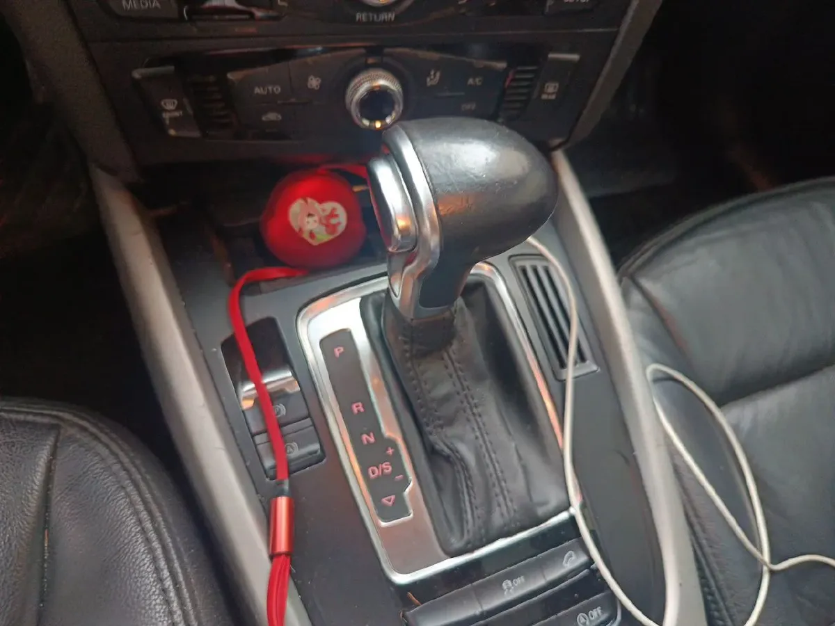 2013 Audi Q5 2.0T 211HP L4 8AT,autocango,china used car exporter,china ev exporter,chinese used car exporter,chinese used ev exporter