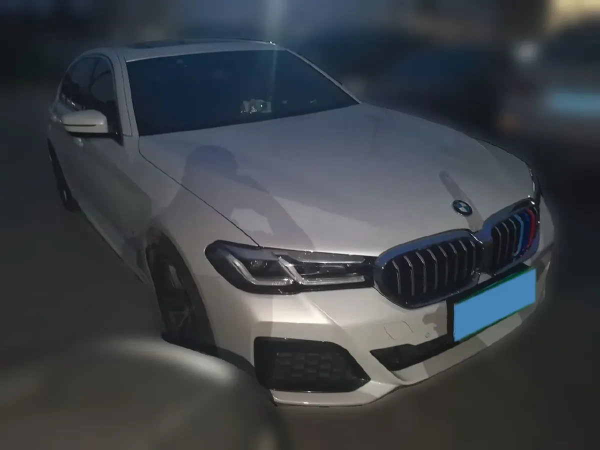 2022 BMW 5 Series 2.0T 184HP L4 8AT,autocango,china used car exporter,china ev exporter,chinese used car exporter,chinese used ev exporter