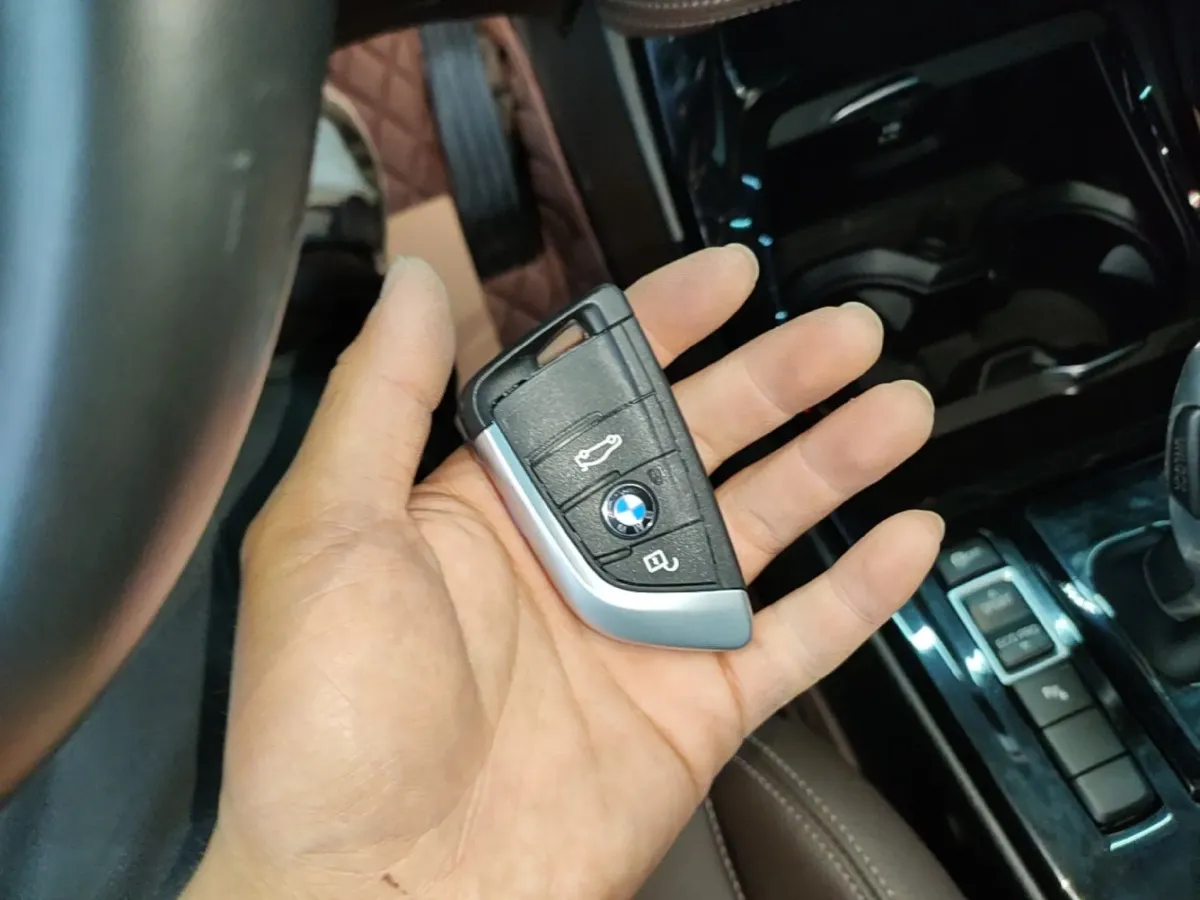 2022 BMW X2 2.0T 192HP L4 7DCT,autocango,china used car exporter,china ev exporter,chinese used car exporter,chinese used ev exporter