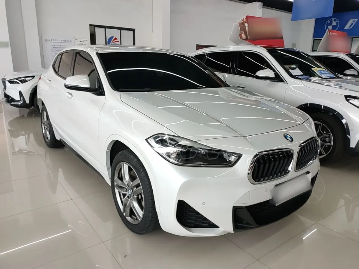 2022 BMW X2 2.0T 192HP L4 7DCT,autocango,china used car exporter,china ev exporter,chinese used car exporter,chinese used ev exporter