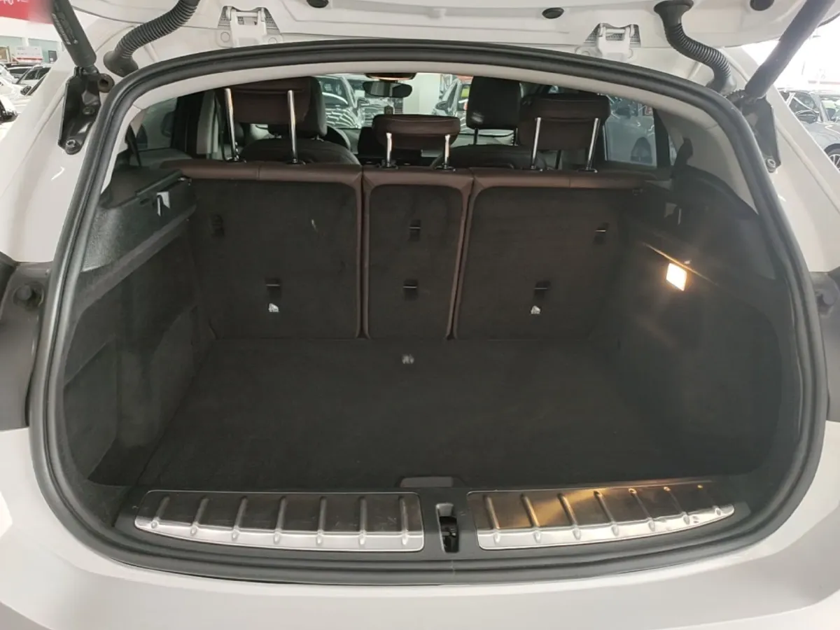 2022 BMW X2 2.0T 192HP L4 7DCT,autocango,china used car exporter,china ev exporter,chinese used car exporter,chinese used ev exporter