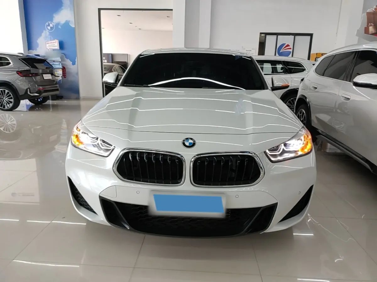2022 BMW X2 2.0T 192HP L4 7DCT,autocango,china used car exporter,china ev exporter,chinese used car exporter,chinese used ev exporter