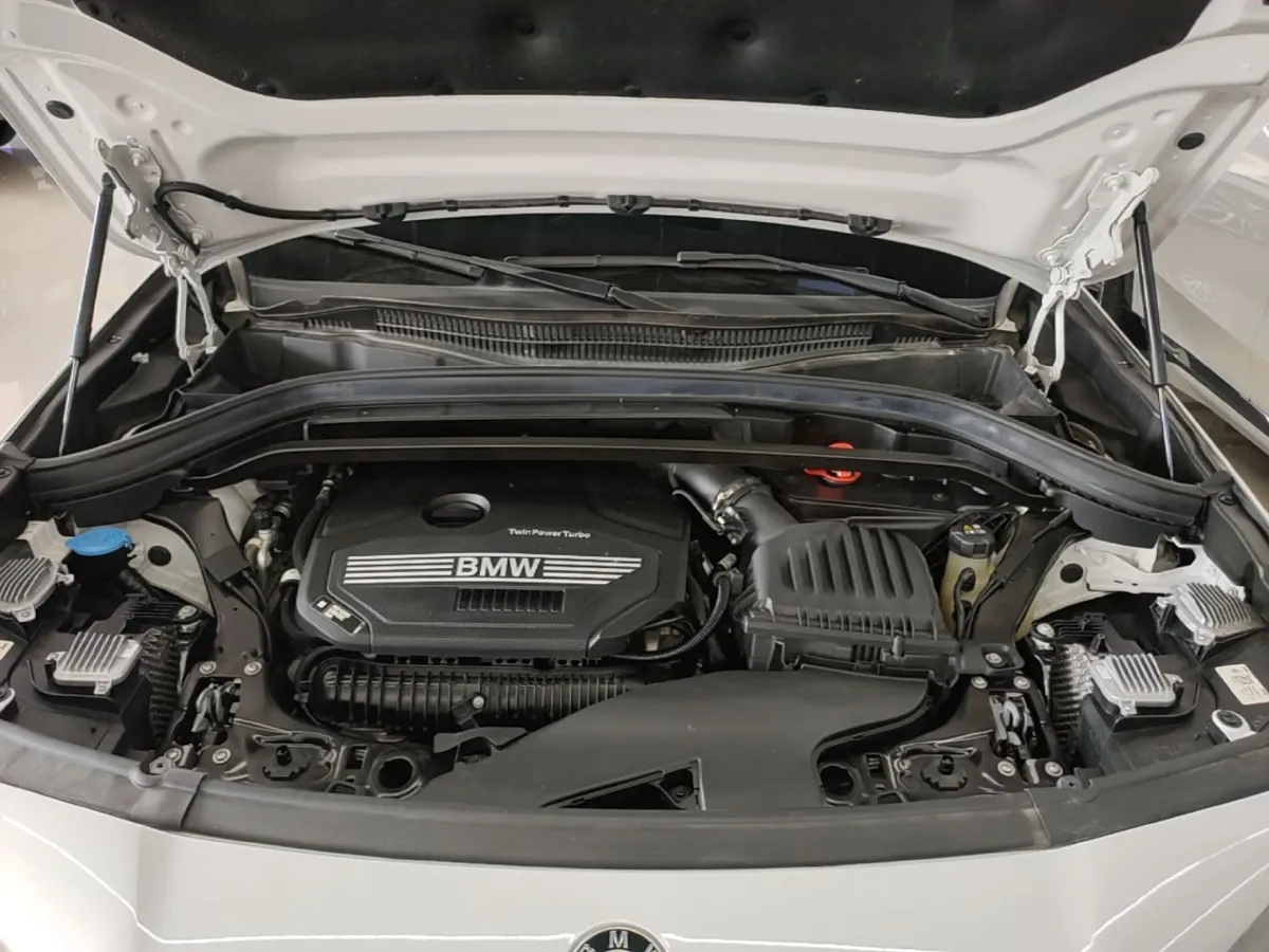 2022 BMW X2 2.0T 192HP L4 7DCT,autocango,china used car exporter,china ev exporter,chinese used car exporter,chinese used ev exporter