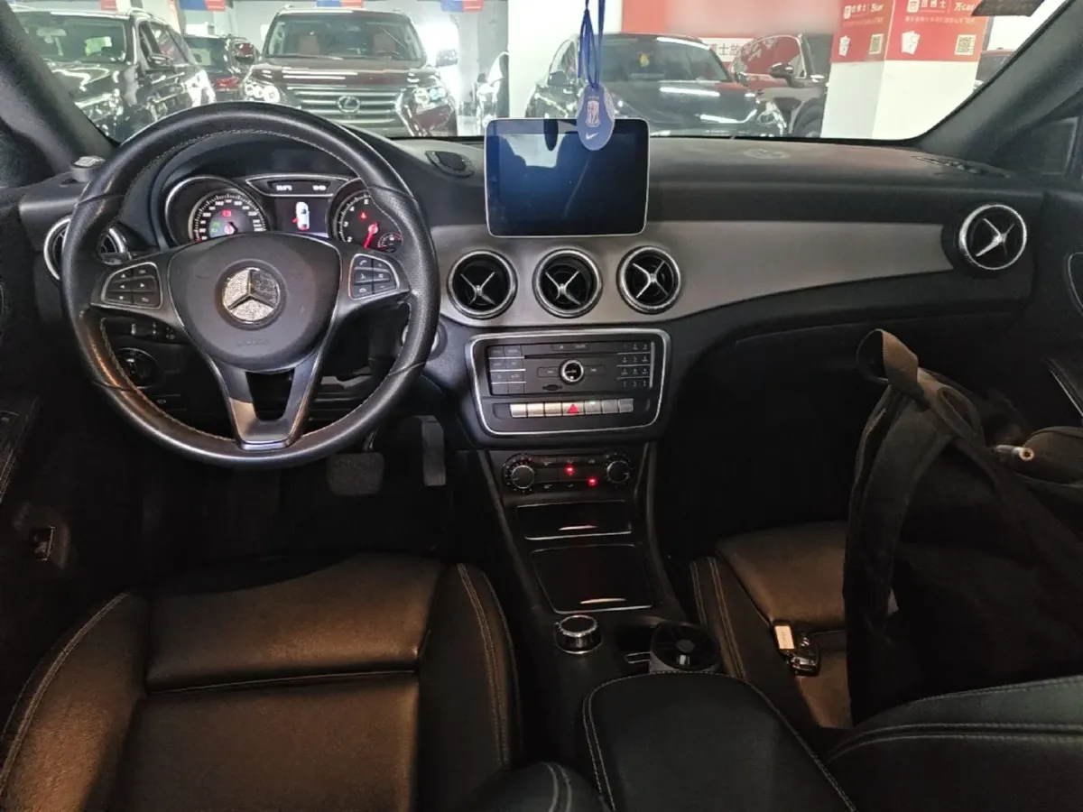 2017 Mercedes-Benz CLA Class 1.6T 156HP L4 7DCT,autocango,china used car exporter,china ev exporter,chinese used car exporter,chinese used ev exporter