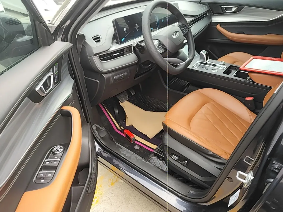 2021 Chery Tiggo 8 Plus 1.6T 197HP L4 7DCT,autocango,china used car exporter,china ev exporter,chinese used car exporter,chinese used ev exporter