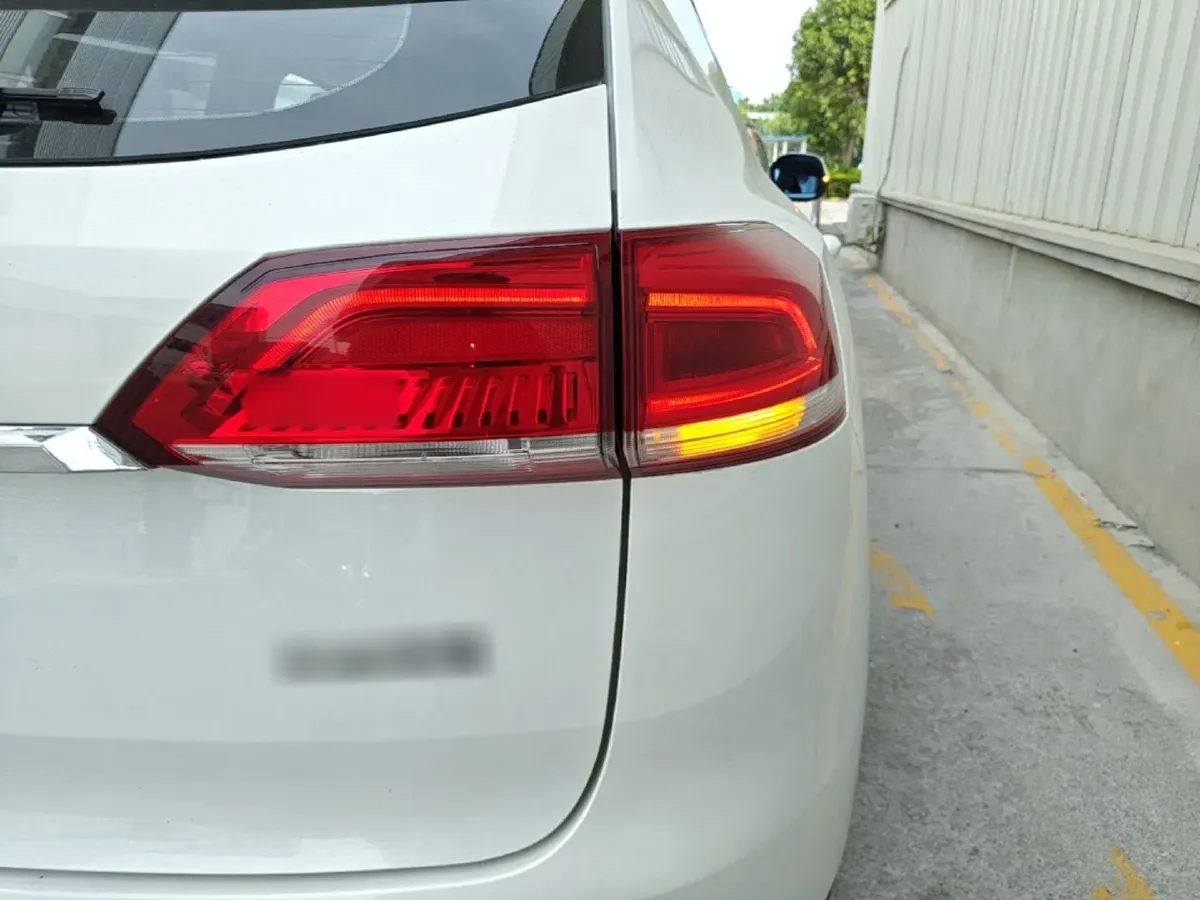 2018 Skoda Octavia 1.6L 110HP L4 6AT,autocango,china used car exporter,china ev exporter,chinese used car exporter,chinese used ev exporter