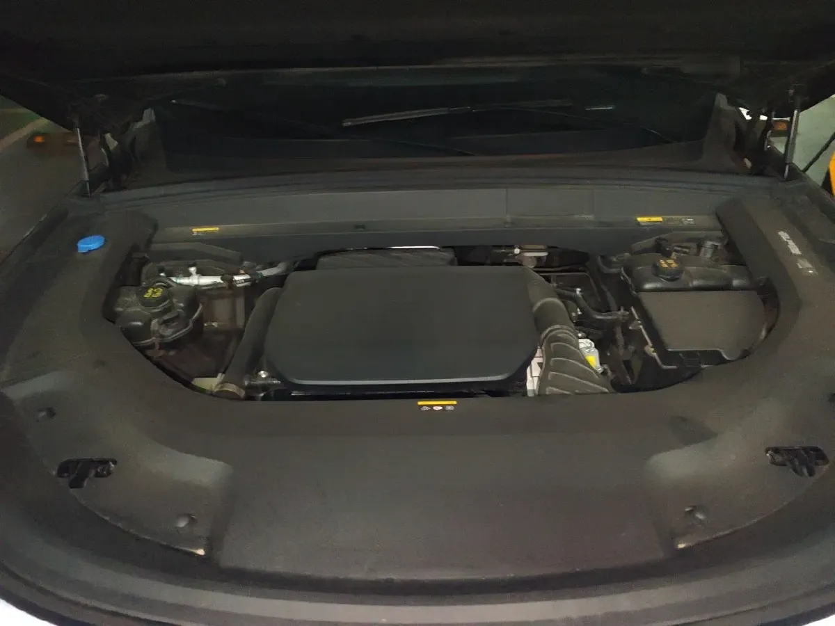 2024 Li L9 Range Extended 154HP REEV 52.3KWH,autocango,china used car exporter,china ev exporter,chinese used car exporter,chinese used ev exporter