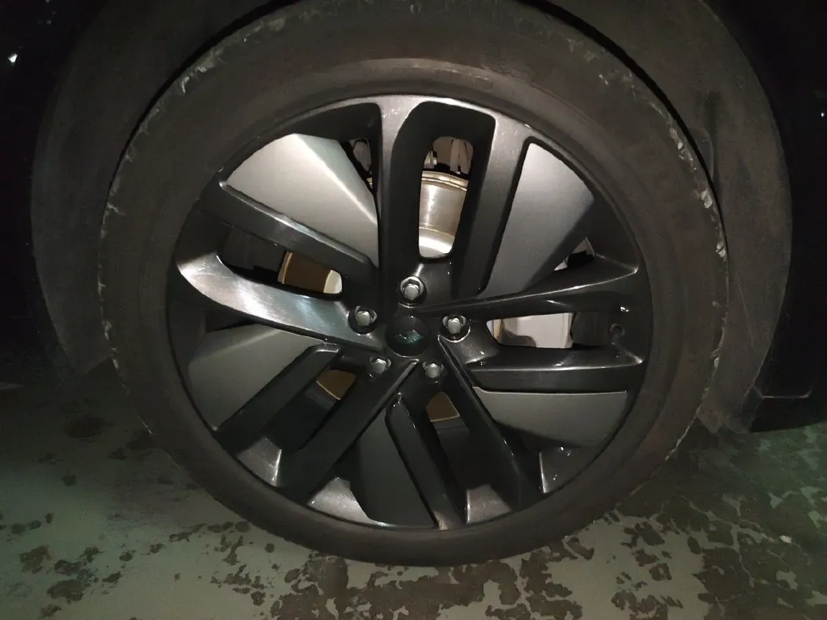 2024 Li L9 Range Extended 154HP REEV 52.3KWH,autocango,china used car exporter,china ev exporter,chinese used car exporter,chinese used ev exporter