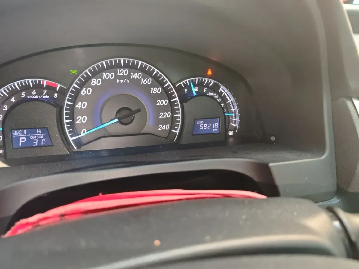 2016 Toyota Camry 2.0L 167HP L4 6AT,autocango,china used car exporter,china ev exporter,chinese used car exporter,chinese used ev exporter