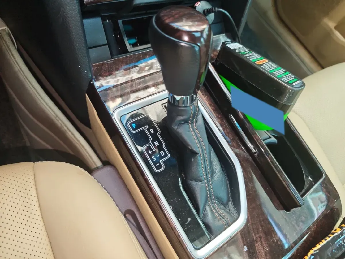 2016 Toyota Camry 2.0L 167HP L4 6AT,autocango,china used car exporter,china ev exporter,chinese used car exporter,chinese used ev exporter