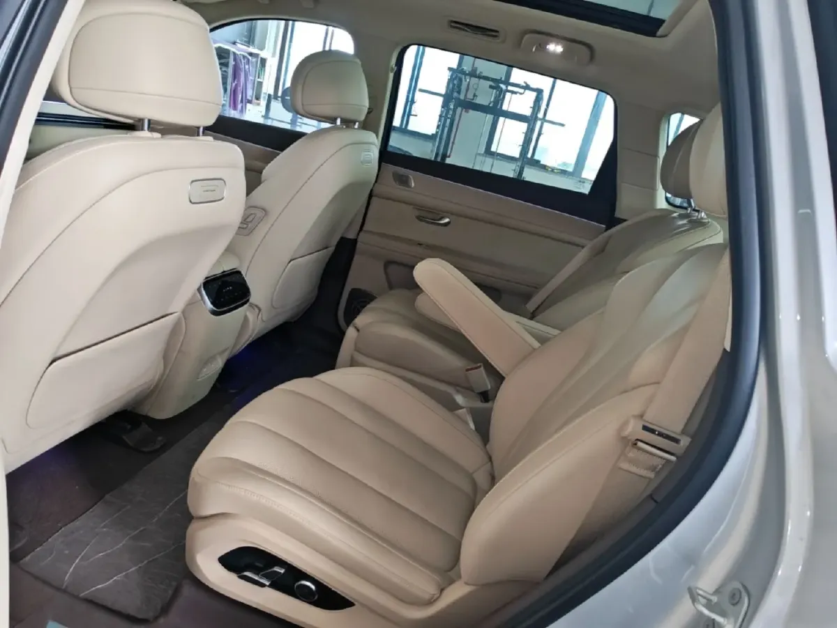 2024 AITO AITO M7 1.5T 152HP L4 REEV 38.5KWH,autocango,china used car exporter,china ev exporter,chinese used car exporter,chinese used ev exporter