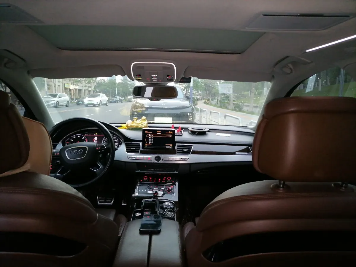 2014 Audi A8 3.0T 290HP V6 8AT,autocango,china used car exporter,china ev exporter,chinese used car exporter,chinese used ev exporter