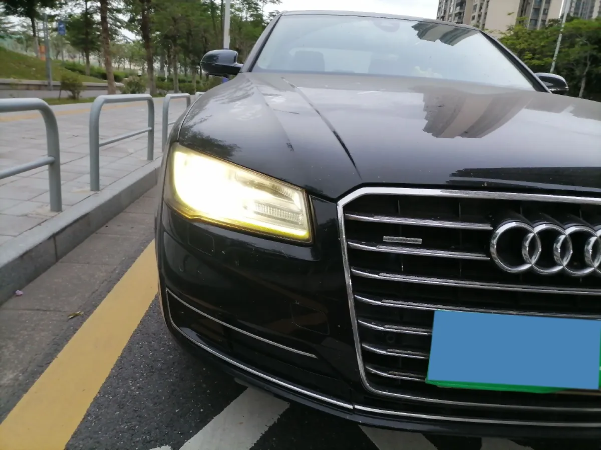 2014 Audi A8 3.0T 290HP V6 8AT,autocango,china used car exporter,china ev exporter,chinese used car exporter,chinese used ev exporter