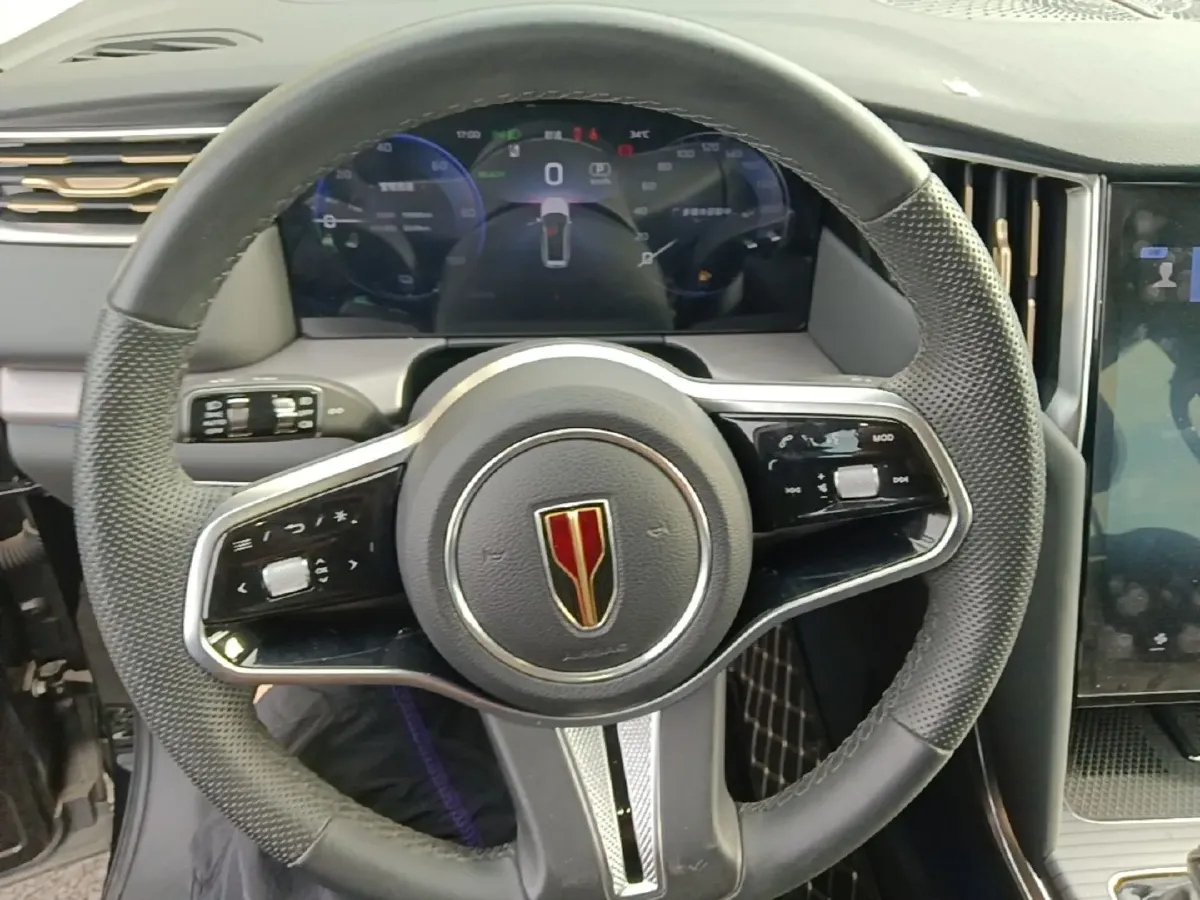2024 HongQi HS7 2.0T 163HP L4 1DHT PHEV 20.1KWH,autocango,china used car exporter,china ev exporter,chinese used car exporter,chinese used ev exporter