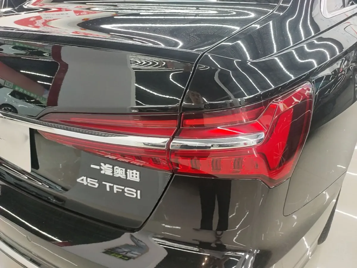 2023 Audi A6L 2.0T 245HP L4 7DCT,autocango,china used car exporter,china ev exporter,chinese used car exporter,chinese used ev exporter