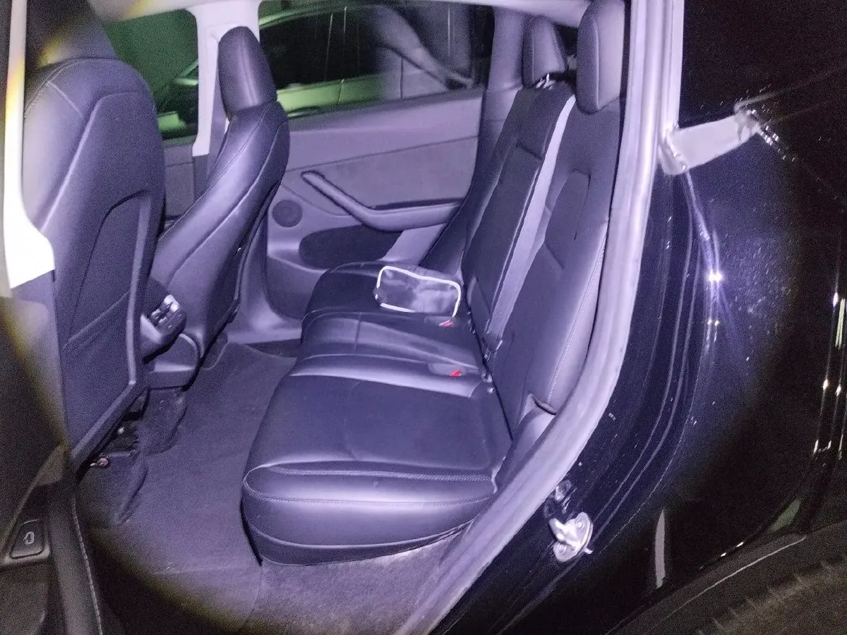 2022 Tesla Model Y BEV 60KWH,autocango,china used car exporter,china ev exporter,chinese used car exporter,chinese used ev exporter