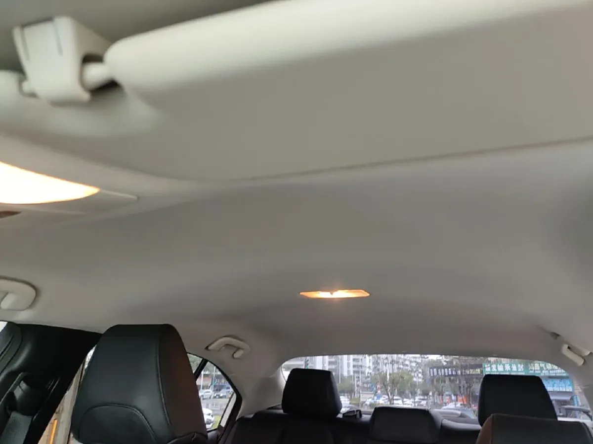 2021 Toyota Corolla 1.2T 116HP L4 CVT,autocango,china used car exporter,china ev exporter,chinese used car exporter,chinese used ev exporter