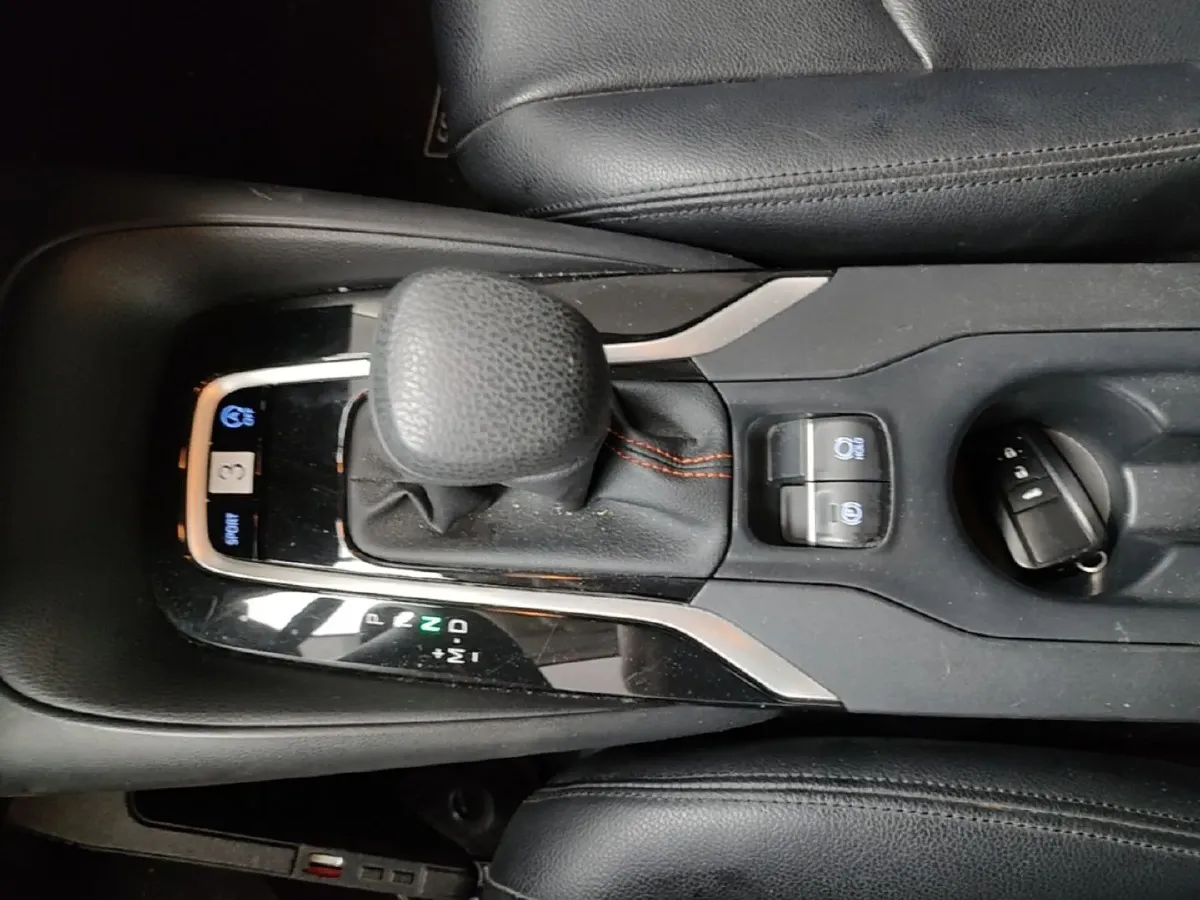2021 Toyota Corolla 1.2T 116HP L4 CVT,autocango,china used car exporter,china ev exporter,chinese used car exporter,chinese used ev exporter