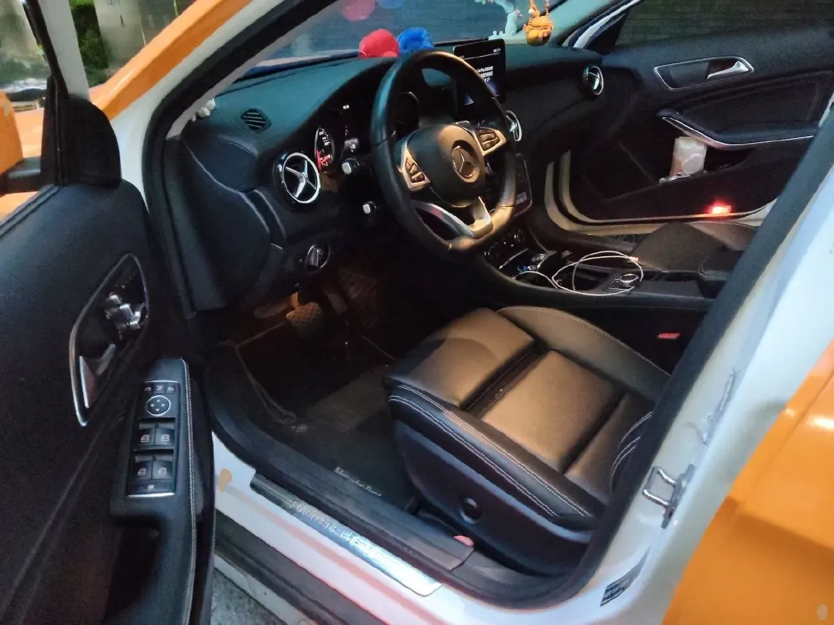 2019 Mercedes-Benz C Class 1.6T 156HP L4 9AT,autocango,china used car exporter,china ev exporter,chinese used car exporter,chinese used ev exporter
