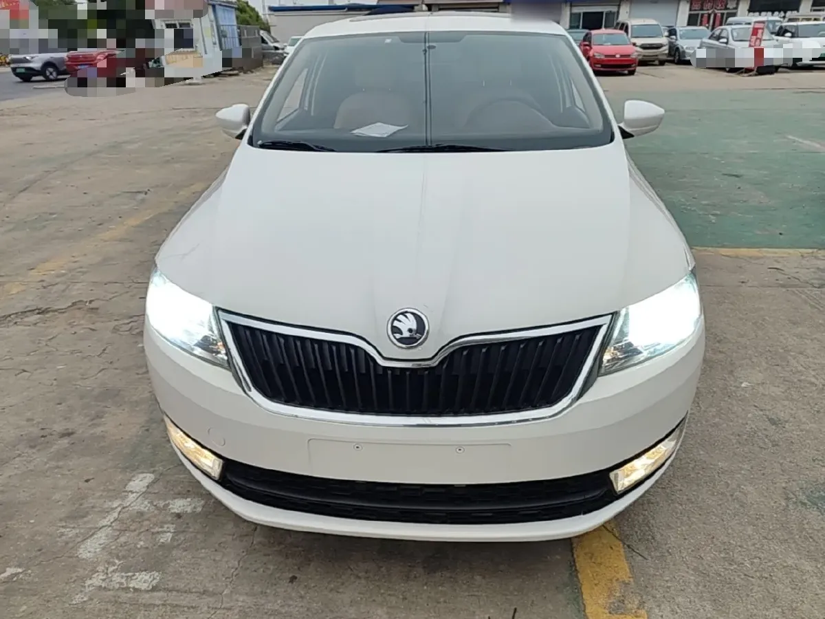 2013 Ford Focus 1.8L 124HP L4 4AT,autocango,china used car exporter,china ev exporter,chinese used car exporter,chinese used ev exporter