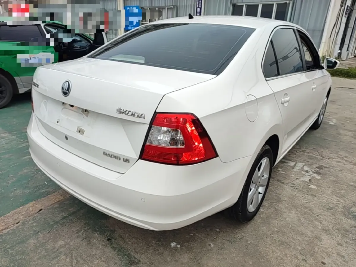 2013 Ford Focus 1.8L 124HP L4 4AT,autocango,china used car exporter,china ev exporter,chinese used car exporter,chinese used ev exporter