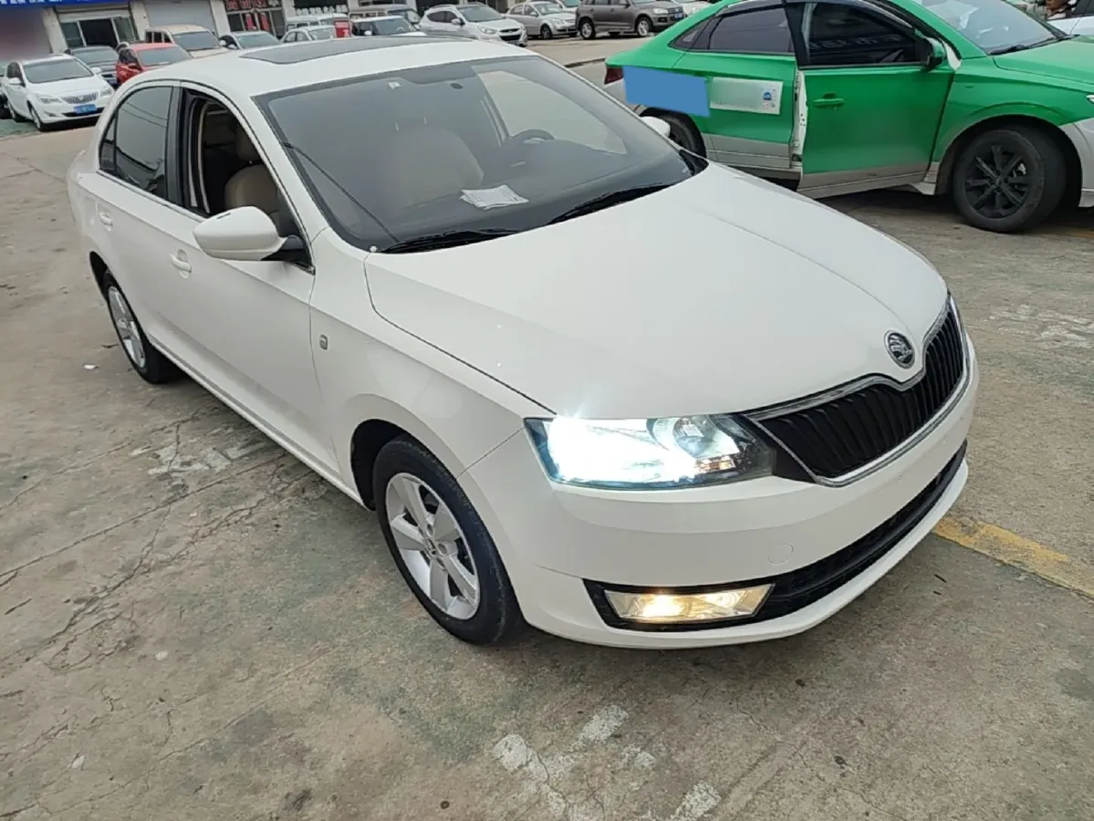 2013 Ford Focus 1.8L 124HP L4 4AT,autocango,china used car exporter,china ev exporter,chinese used car exporter,chinese used ev exporter