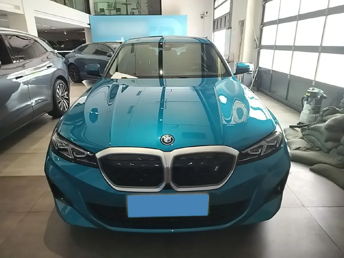 2022 BMW i3 BEV 70KWH,autocango,china used car exporter,china ev exporter,chinese used car exporter,chinese used ev exporter