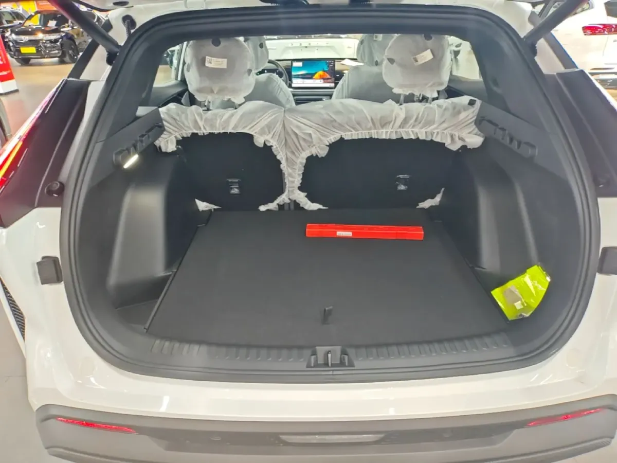 2026 Geely Azkarra 1.5T 181HP L4 7DCT,autocango,china used car exporter,china ev exporter,chinese used car exporter,chinese used ev exporter