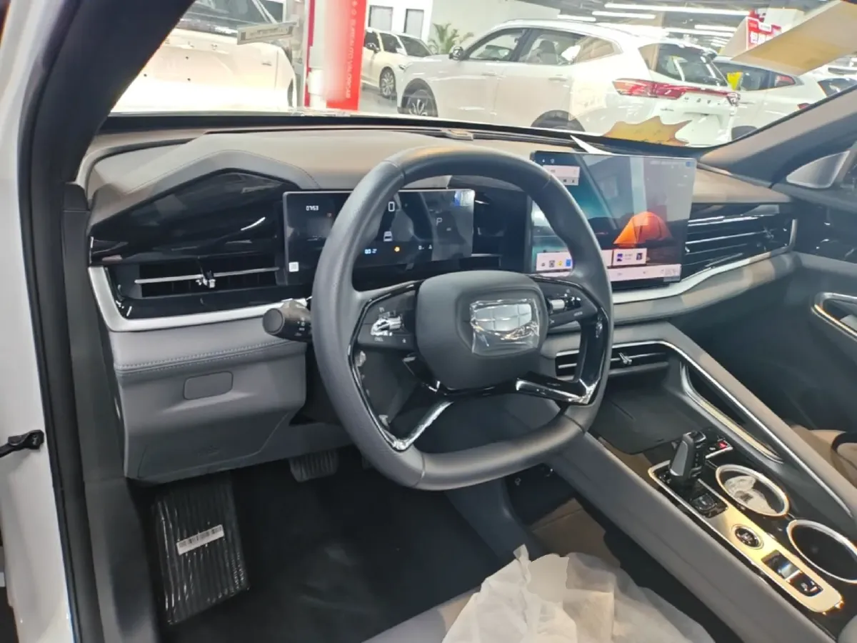 2026 Geely Azkarra 1.5T 181HP L4 7DCT,autocango,china used car exporter,china ev exporter,chinese used car exporter,chinese used ev exporter