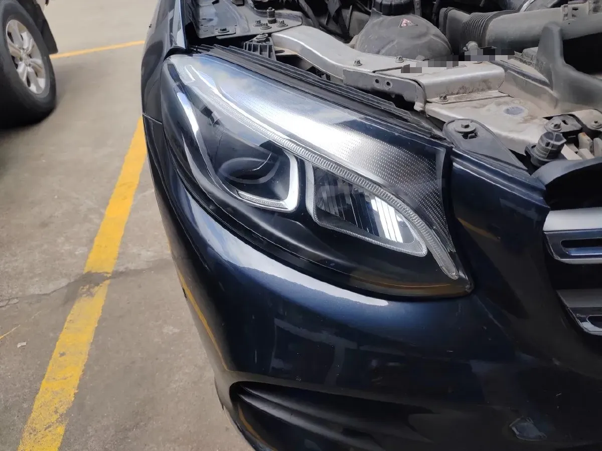 2018 Mercedes-Benz GLC Class 2.0T 211HP L4 9AT,autocango,china used car exporter,china ev exporter,chinese used car exporter,chinese used ev exporter