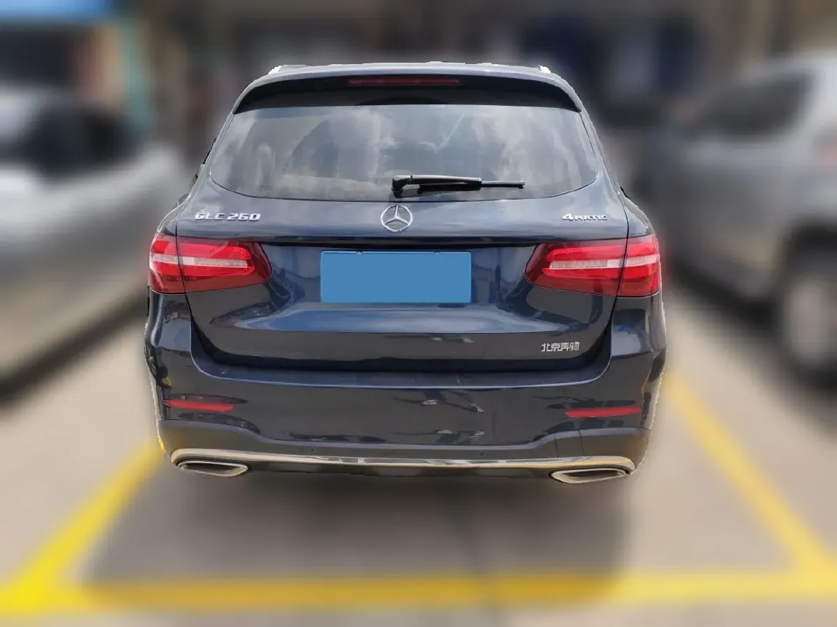 2018 Mercedes-Benz GLC Class 2.0T 211HP L4 9AT,autocango,china used car exporter,china ev exporter,chinese used car exporter,chinese used ev exporter
