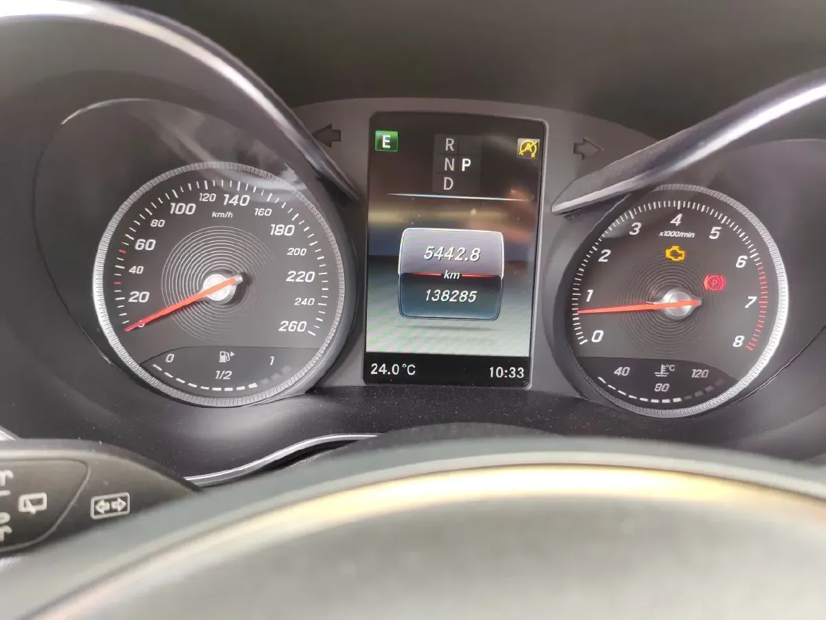 2018 Mercedes-Benz GLC Class 2.0T 211HP L4 9AT,autocango,china used car exporter,china ev exporter,chinese used car exporter,chinese used ev exporter