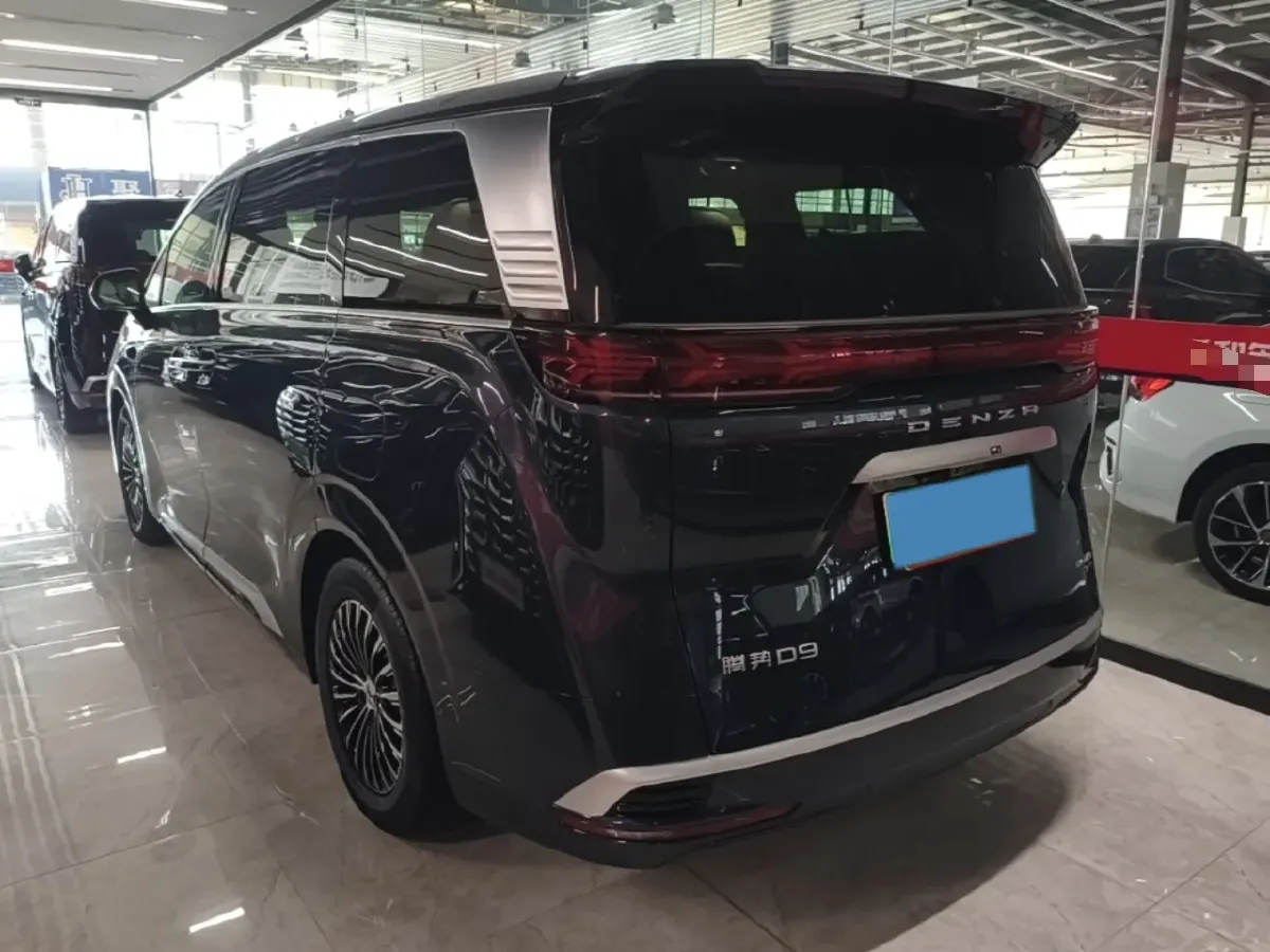 2025 Denza D9 1.5T 156HP L4 E-CVT PHEV 40KWH,autocango,china used car exporter,china ev exporter,chinese used car exporter,chinese used ev exporter