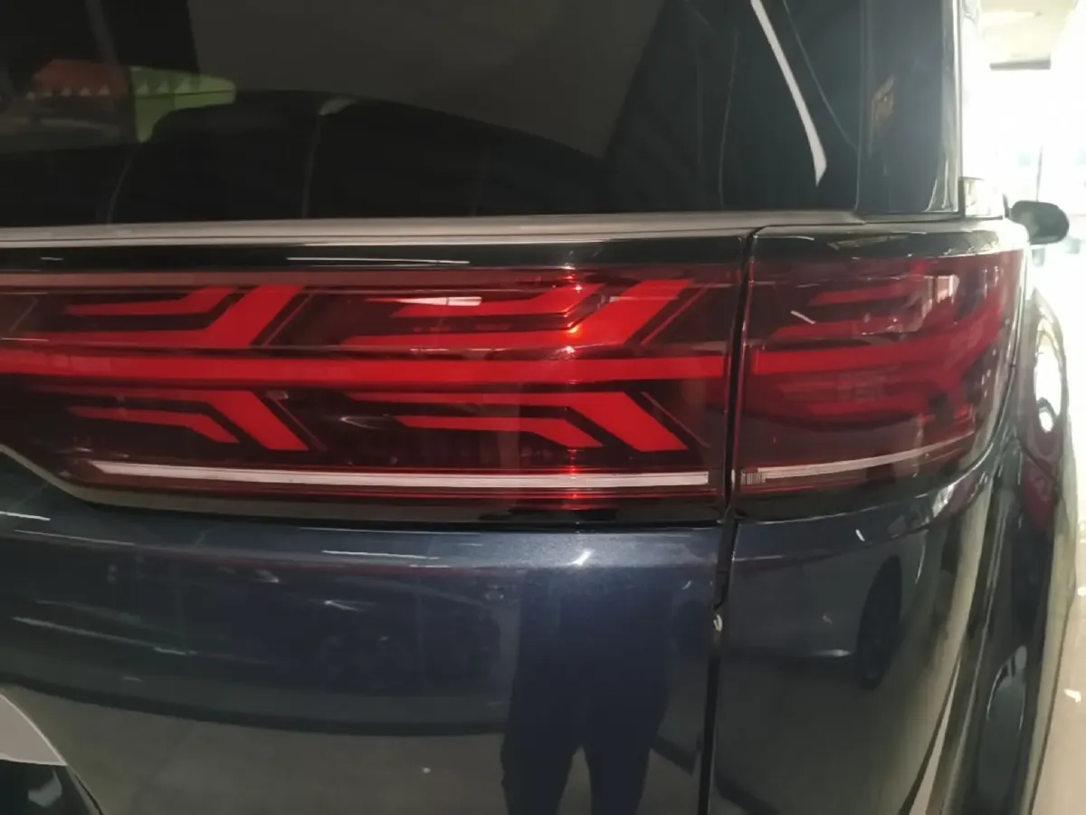 2025 Denza D9 1.5T 156HP L4 E-CVT PHEV 40KWH,autocango,china used car exporter,china ev exporter,chinese used car exporter,chinese used ev exporter