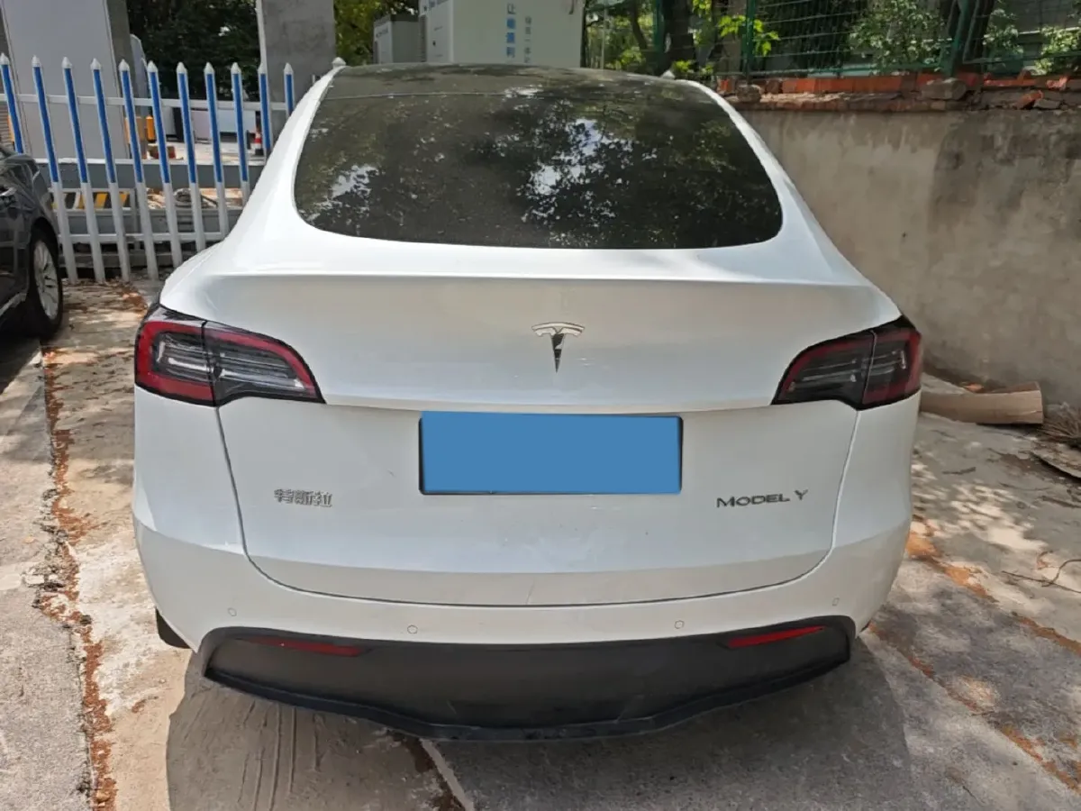 2022 Tesla Model Y BEV 60KWH,autocango,china used car exporter,china ev exporter,chinese used car exporter,chinese used ev exporter