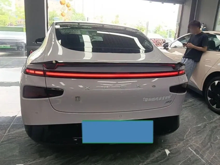 2024 Xpeng P7 BEV 64.4KWH,autocango,china used car exporter,china ev exporter,chinese used car exporter,chinese used ev exporter